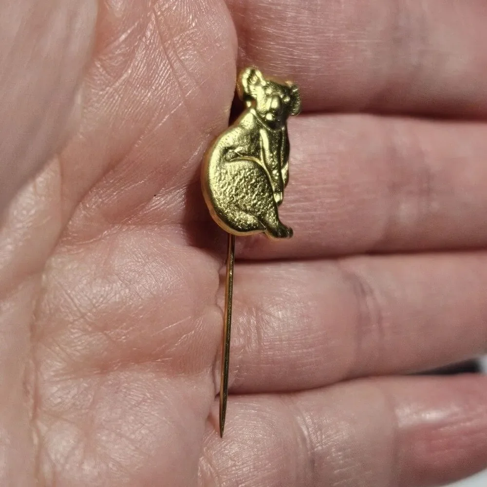 Vtg 1970's Stamped Swann & Hudson Koala Bear Gold Tone Tiny Stick Pin Australia